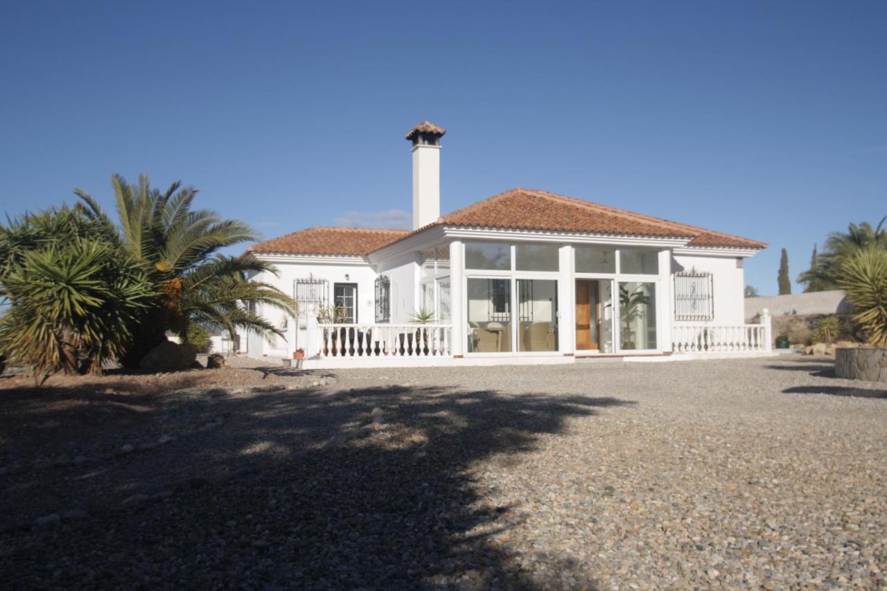 Villa Alta Vista Албокс Екстериор снимка