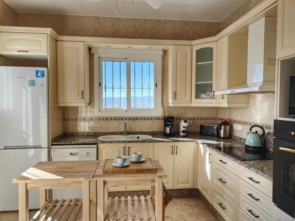 Villa Alta Vista Албокс Екстериор снимка